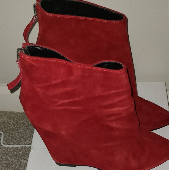 Dolce Vita Beryl Red Suede Wedge Boot Dolce Vita - Picture 2 of 6